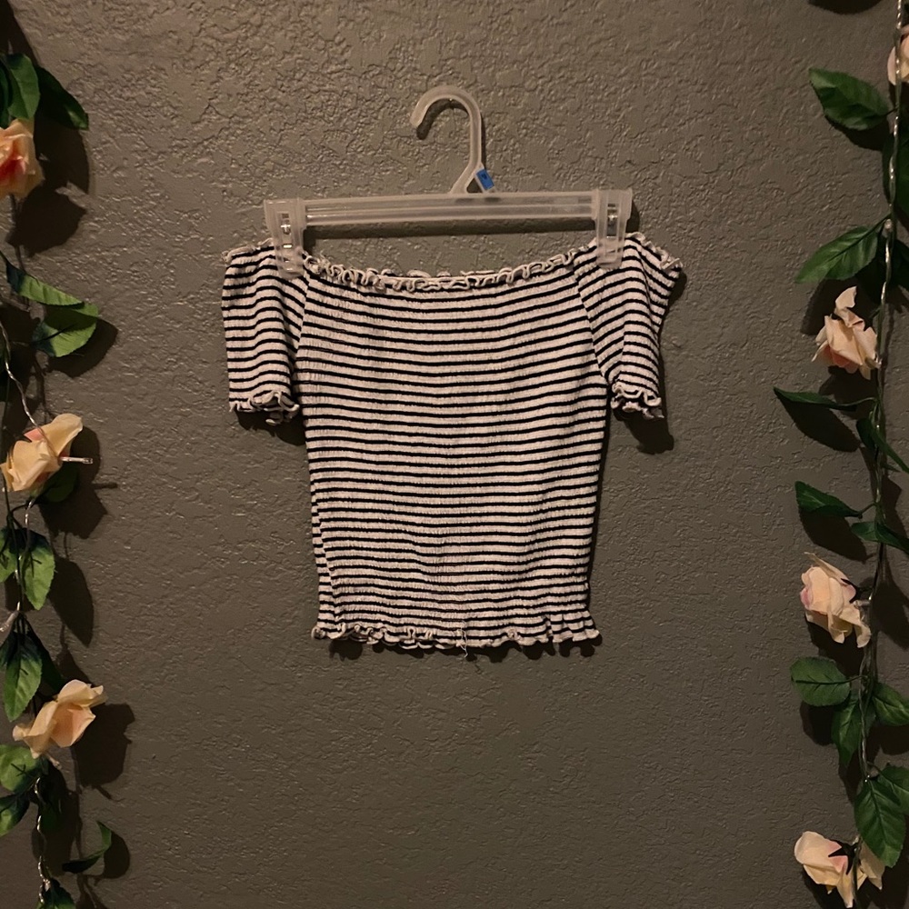 Lettuce Cut Off the shoulder top